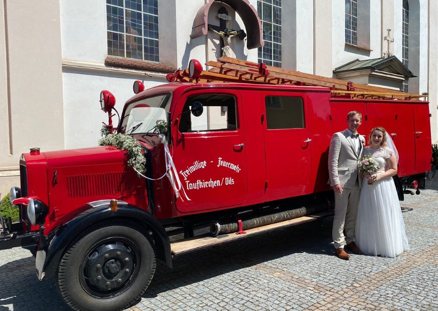Taufkirchner Feuerwehrpaar sagt „Ja“